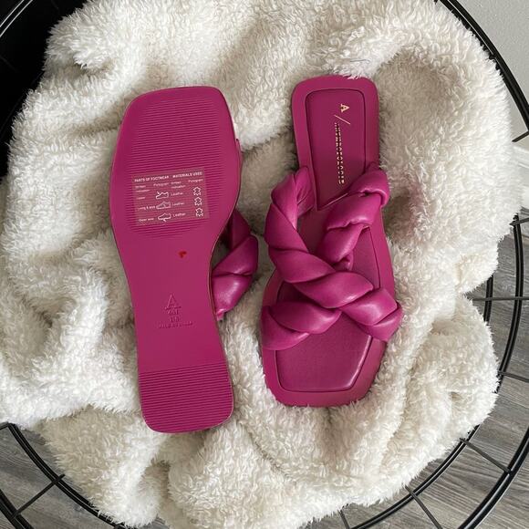 Anthropologie Pink Twisted Puffed Leather Flat Square Toe Slide Sandals - Picture 3 of 4